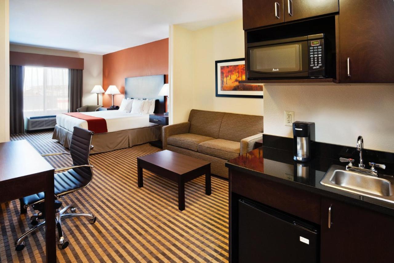 ฮอลิเดย์ อินน์ เอ็กซ์เพรส โฮเต็ล แอนด์ สวีท ชาร์ลอต เซาท์อีสต์ -แมททิว Hotel แมทธิวส์ ภายนอก รูปภาพ